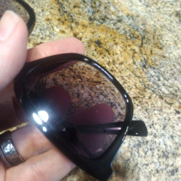 Geoffrey Beene 1GBS Tortoise 55 16 135 mm Black Plastic Sunglasses - Picture 11 of 14